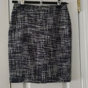 Ann Taylor Factory petite tweed black white fitted mini pencil skirt Sz 00P
